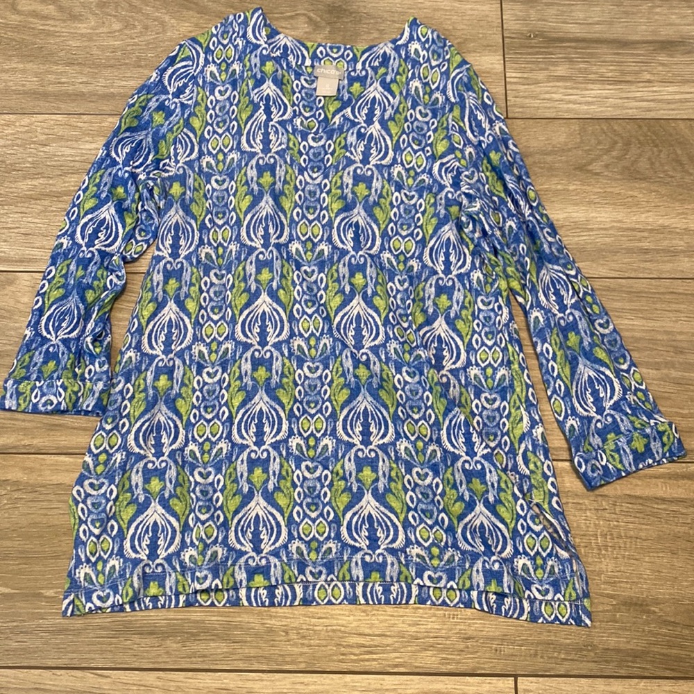 EUC size 0 Chico’s top